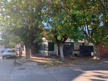 Casa con Departamento en venta en Quilmes Oeste Centro