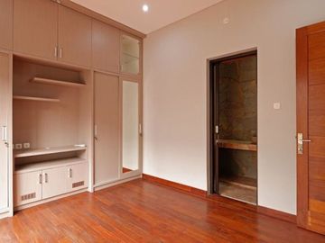 Rumah Mewah Eksklusive di Menteng Bintaro 6580