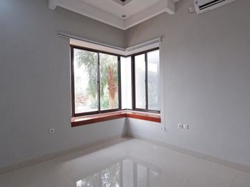 Rumah Mewah Eksklusive di Menteng Bintaro 6580