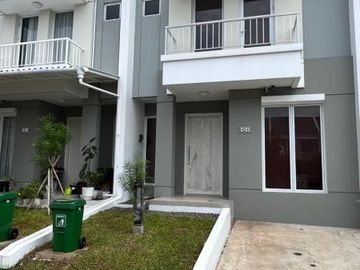 A house semi-furnished rented IDR 8.5 million/month