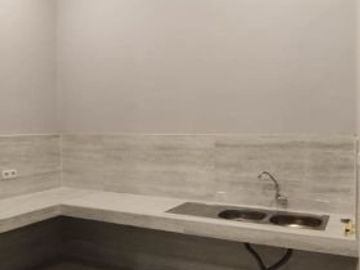 Rumah Sutorejo Utara BARU GRESS hadap selatan