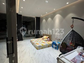 Dijual Rumah Muara Karang Blok 10 Siap Pakai
