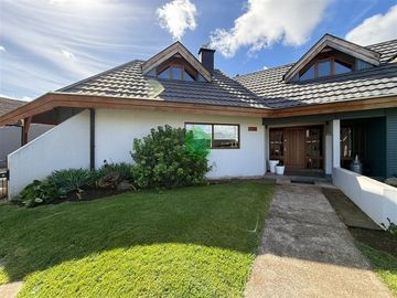 Gran Casa en venta de 5 dorm. en Osorno