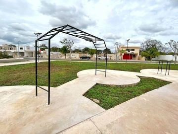 CASA DE UNA PLANTA DE ENTREGA INMEDIATA EN  PRIVADA INARA RESIDENCIAL, MÉRIDA