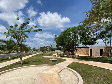 CASA DE UNA PLANTA DE ENTREGA INMEDIATA EN  PRIVADA INARA RESIDENCIAL, MÉRIDA