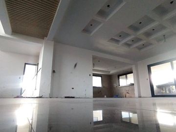 Casa 5 amb. a estrenar, en