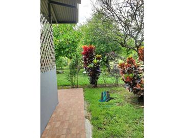 VENDO HERMOSA CASA CON TERRENO DE 1550M2 VIA FRONTERA