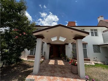 Bonita casa residencial en Revolución súper céntrica