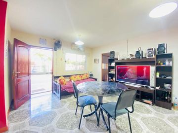 Casa PH en venta en Ituzaingo Sur