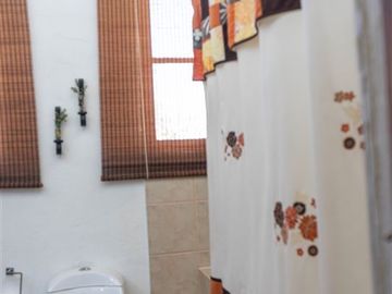 Casa en Venta en Parcela con hermosa casa en venta en sector Chamonate