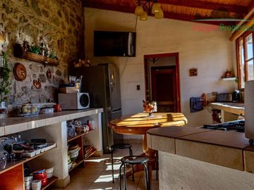 Casa en Venta en Parcela con hermosa casa en venta en sector Chamonate