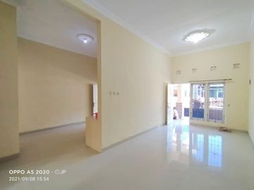 Rumah Siap Huni Dalam Perumahan di Plemburan Utara UGM