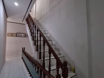 Rumah Teluk Gong 6x20 Hadap Selatan Barat 3 Lantai Siap Huni