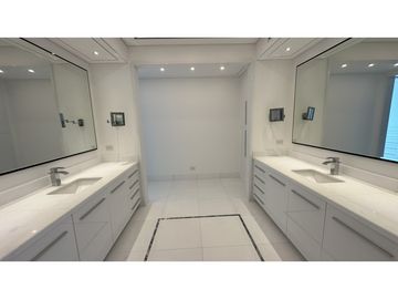 Venetian Tower Penthouse