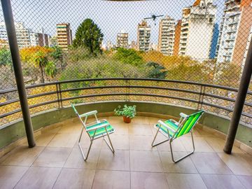 Venta Departamento 4 Dormitorios Con Cochera  - Barrio  Abasto