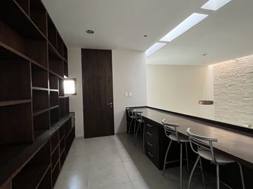 VENDO CASA EN PARQUE NILO LOMAS DE ANGELOPOLIS