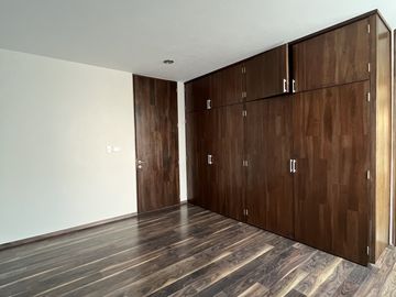 VENDO CASA EN PARQUE NILO LOMAS DE ANGELOPOLIS
