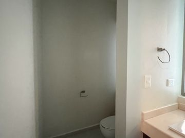 VENDO CASA EN PARQUE NILO LOMAS DE ANGELOPOLIS