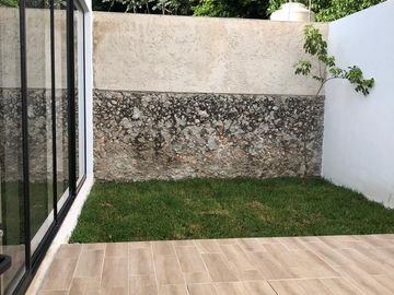RESIDENCIA EN ITZIMNA CASA DE DOS PLANTA  3 RECAMARAS, EN MERIDA,