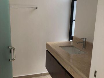 RESIDENCIA EN ITZIMNA CASA DE DOS PLANTA  3 RECAMARAS, EN MERIDA,