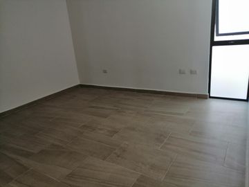 RESIDENCIA EN ITZIMNA CASA DE DOS PLANTA  3 RECAMARAS, EN MERIDA,