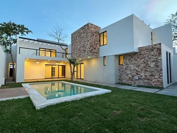 CASA VENTA MÉRIDA, MODELO THO, 484m2, 4 HABITS, EQUIPADA, PRANA DZITYÁ.