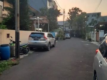 DIjual Rumah di Mangga Besar Kartini Raya dalam Komplek