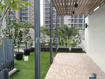 Rumah NAVAPARK BSD CITY, dengan Private Swimming Pool