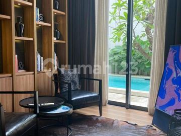 Rumah NAVAPARK BSD CITY, dengan Private Swimming Pool