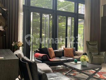 Rumah NAVAPARK BSD CITY, dengan Private Swimming Pool