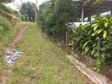 Te vendo esta linda casa finca a dos minutos de la doble calzada entre Girardota y Hatillo bien barata
