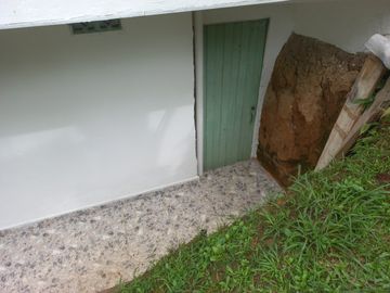 Te vendo esta linda casa finca a dos minutos de la doble calzada entre Girardota y Hatillo bien barata