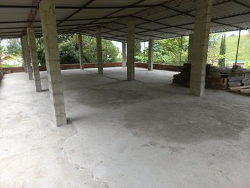 Te vendo esta linda casa finca a dos minutos de la doble calzada entre Girardota y Hatillo bien barata