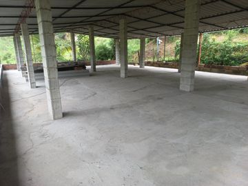 Te vendo esta linda casa finca a dos minutos de la doble calzada entre Girardota y Hatillo bien barata