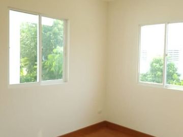 Lanceo Crib รัตนาธิเบศร์ - บ้านเดี่ยว 2 ชั้นหลังมุม