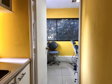 Clinica Dental 100% operativa Venta Derecho a Llave