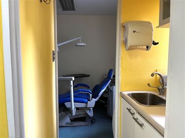 Clinica Dental 100% operativa Venta Derecho a Llave