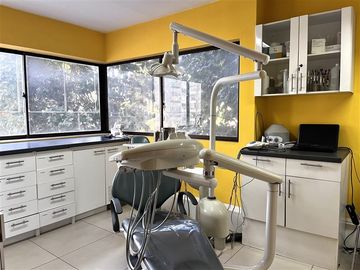 Clinica Dental 100% operativa Venta Derecho a Llave