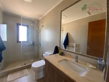Espectacular casa venta 6d/5B quincho y 2 piscinas Oliveto