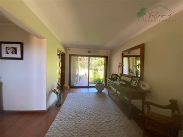 Espectacular casa venta 6d/5B quincho y 2 piscinas Oliveto
