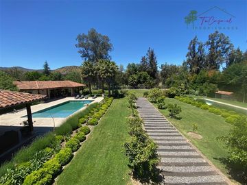 Espectacular casa venta 6d/5B quincho y 2 piscinas Oliveto