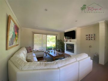 Espectacular casa venta 6d/5B quincho y 2 piscinas Oliveto