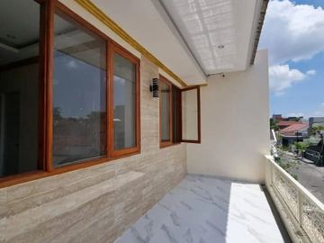 Rumah Baru Semi Furnished Surabaya Barat IPH School, Superindo, RS Mitra Keluarga