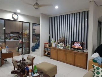 DIJUAL RUMAH 3 LANTAI SIAP HUNI DI CLUSTER PLACIDO FORESTA BSD