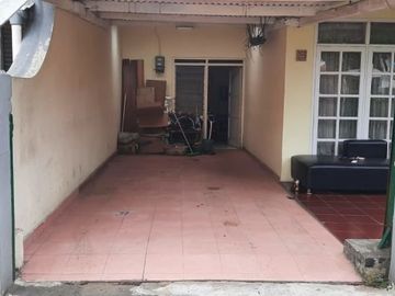 Dijual rumah di Daerah Margahayu 2 lantai 5 KT lokasi strategis