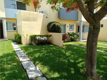 CASA EN VENTA O RENTA EN CONDOMINIO EN JIUTEPEC