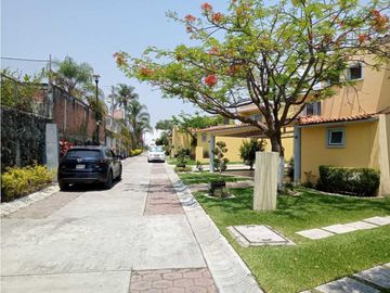 CASA EN VENTA O RENTA EN CONDOMINIO EN JIUTEPEC