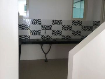 RUMAH HOOK CLUSTER SANDIEGO Hadap selatan timur