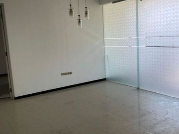 RUMAH HOOK CLUSTER SANDIEGO Hadap selatan timur