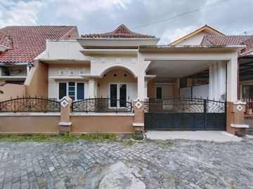 Rumah Siap Huni Lingkungan Cluster dekat Kampus UGM